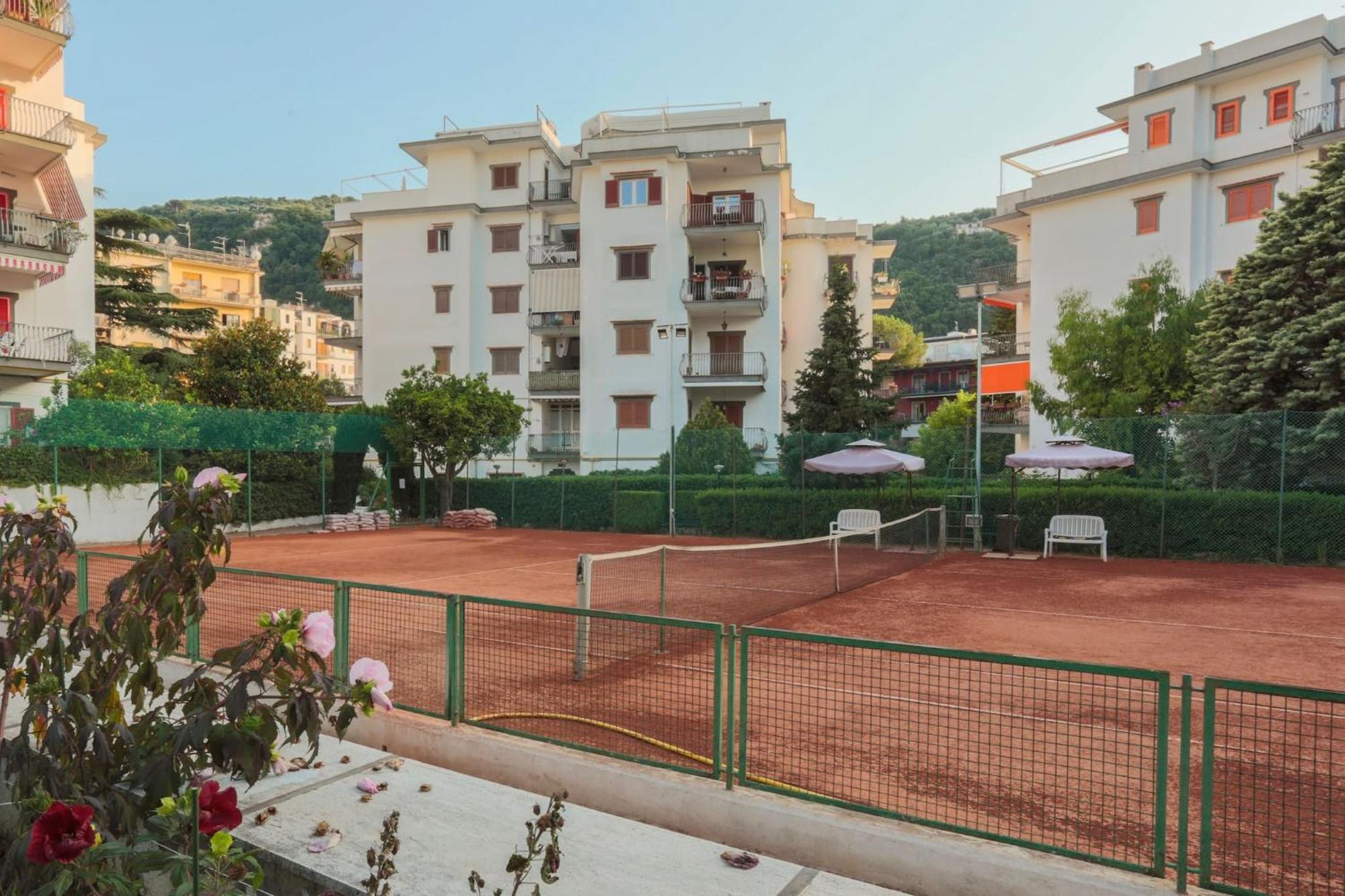 Sorrentovibes - Modern Apartment With Terrace, Swimming Pool&Tennis Exterior foto