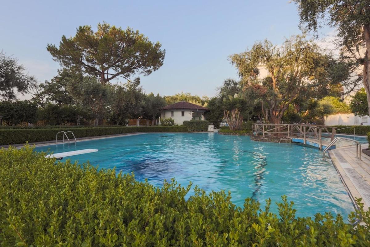 Sorrentovibes - Modern Apartment With Terrace, Swimming Pool&Tennis Exterior foto